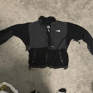 the north face black jacket. Size small